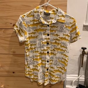 Nooworks Shark Joyce shirt, size medium